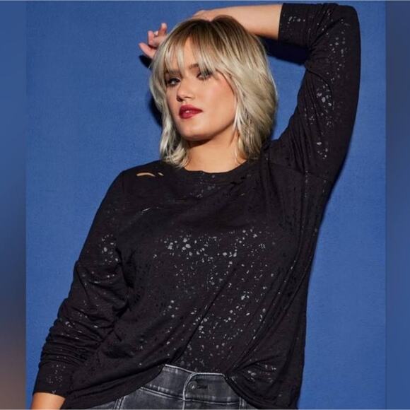 Torrid LoveSick Distressed Spattered Long Sleeve Slub Tee Black | Torrid Size 1 - Picture 1 of 11
